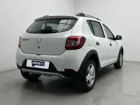 Käytetty Dacia Sandero Stepway 90 HP (66 kW) 2015 Valkoinen Viistoperä