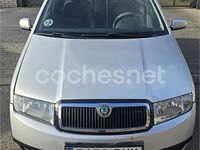 Usado Skoda Fabia Classic 68 CV (50 kW) 2002 Gris / plata Berlina