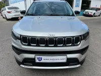 Usado Jeep Compass Limited 190 CV (139 kW) 2021 Gris / plata SUV