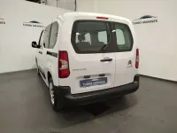 Usado Citroën Berlingo Live 102 CV (75 kW) 2023 Blanco Monovolumen