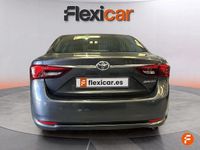 Usado Toyota Avensis Advance 143 CV (105 kW) 2017 Gris / plata Berlina