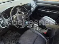Usado Mitsubishi Outlander 150 CV (110 kW) 2015 Gris / plata SUV