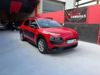 Usado Citroën C4 Cactus Feel 82 CV (60 kW) 2015 Rojo Utilitario