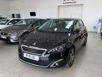 Usado Peugeot 308 Allure 120 HP (88 kW) 2016 Preto Sedan