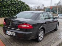 Usado Skoda Superb Elegance 160 CV (117 kW) 2011 Negro