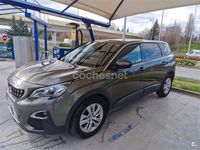 Usado Peugeot 5008 Allure 130 CV (95 kW) 2020 Gris / plata SUV