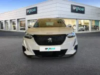 Usado Peugeot 2008 Active 100 CV (73 kW) 2020 Blanco SUV