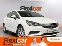 Usado Opel Astra Selective 110 CV (80 kW) 2019 Blanco Berlina