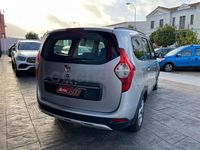 Usado Dacia Lodgy Comfort 130 CV (95 kW) 2020 Gris / plata Monovolumen