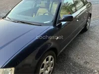 Usado Audi A6 130 CV (95 kW) 2003 Negro Berlina
