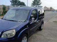 Usado Fiat Doblò Dynamic 105 CV (77 kW) 2009 Azul Monovolumen