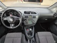 Usado Seat Leon Ecomotive 105 CV (77 kW) 2008 Negro Utilitario