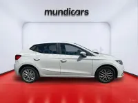 Usado Seat Ibiza Style 90 CV (66 kW) 2018 Blanco Utilitario
