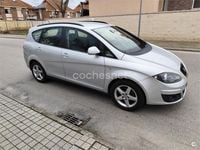 Usado Seat Altea XL Reference 105 CV (77 kW) 2012 Gris / plata Monovolumen