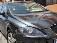 Usado Seat Leon Style 105 CV (77 kW) 2012 Gris / plata Berlina