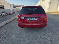 Usado Mercedes C200 Avantgarde 184 CV (135 kW) 2011 Granate Familiar