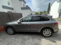 Usado Porsche Cayenne 245 CV (180 kW) 2011 Gris / plata SUV