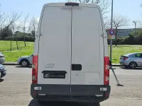 Usado Iveco Daily 105 CV (77 kW) 2012 Blanco Van
