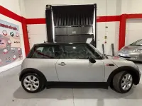 Usado Mini Cooper 115 CV (84 kW) 2004 Gris / plata Utilitario