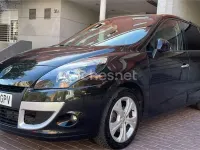 Usado Renault Scénic III Authentique 110 CV (80 kW) 2010 Negro Monovolumen