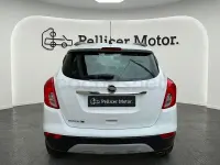 Usado Opel Mokka X Innovation 136 CV (100 kW) 2019 Blanco SUV