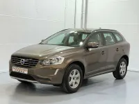 Usado Volvo XC60 Momentum 150 CV (110 kW) 2015 Marrón SUV