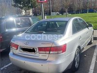 Usado Hyundai Sonata Comfort 140 CV (102 kW) 2007 Gris / plata Berlina