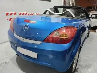 Usado Opel Tigra Enjoy 90 CV (66 kW) 2009 Azul Descapotable