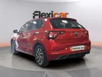 Usado VW Polo 95 CV (69 kW) 2023 Rojo Utilitario