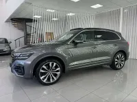 Usado VW Touareg R-line 286 CV (210 kW) 2022 Gris SUV