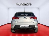 Usado Toyota Auris Hybrid Advance 136 CV (100 kW) 2013 Plateado Berlina