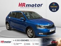 Usado Skoda Fabia Ambition 95 CV (69 kW) 2017 Azul Berlina