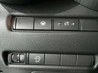 Usado Nissan Juke Tekna 114 CV (83 kW) 2023 Gris SUV