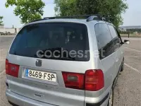 Usado Seat Alhambra Reference 115 CV (84 kW) 2007 Gris / plata Monovolumen