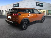 Usado Peugeot 2008 Active 110 CV (80 kW) 2021 Naranja SUV