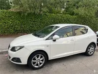 Usado Seat Ibiza Reference 90 CV (66 kW) 2012 Blanco Berlina