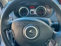 Usado Renault Clio III Collection 75 CV (55 kW) 2014 Gris / plata Berlina