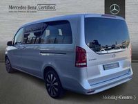Usado Mercedes V250 2023 Plateado Monovolumen