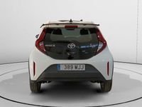 Usado Toyota Aygo X Play 72 CV (52 kW) 2023 Blanco SUV