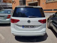 Usado VW Touran Advance 115 CV (84 kW) 2019 Blanco Monovolumen
