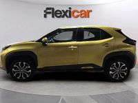 Usado Toyota Yaris Hybrid Active 116 CV (85 kW) 2024 Amarillo