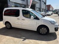 Usado Peugeot Partner Tepee Style 100 CV (73 kW) 2017 Blanco Monovolumen