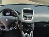 Usado Peugeot 206+ 60 CV (44 kW) 2011 Blanco Utilitario