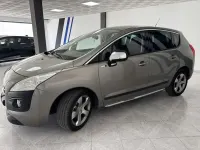Usado Peugeot 3008 114 CV (83 kW) 2013 Beige Familiar