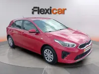 Usado Kia Ceed 120 CV (88 kW) 2020 Rojo Utilitario