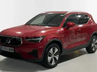 Usado Volvo XC40 Core 163 CV (119 kW) 2025 Rojo SUV