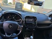 Usado Renault Clio IV Zen 90 CV (66 kW) 2017 Gris / plata Berlina