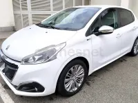 Usado Peugeot 208 Access 82 CV (60 kW) 2017 Blanco Utilitario