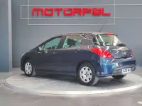 Usado Peugeot 308 Access 112 CV (82 kW) 2012 Azul Utilitario
