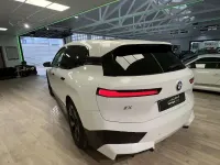 Usado BMW i7 M Sport 334 kW (455 CV) 2023 Blanco Berlina